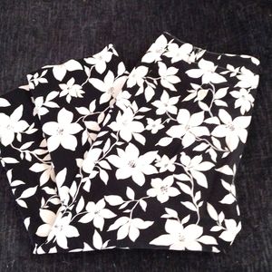 Flowers shorts